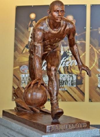 Earl Lloyd Statue (002) – The Premier Online Magazine for Black Men